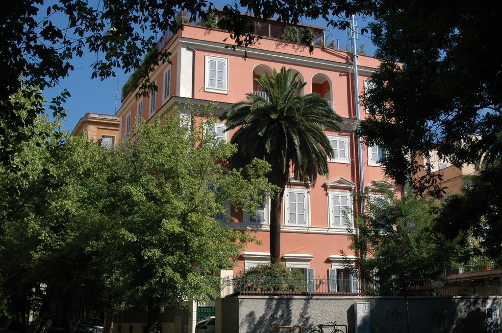 Hotel Casa Valdese Roma Buitenkant foto